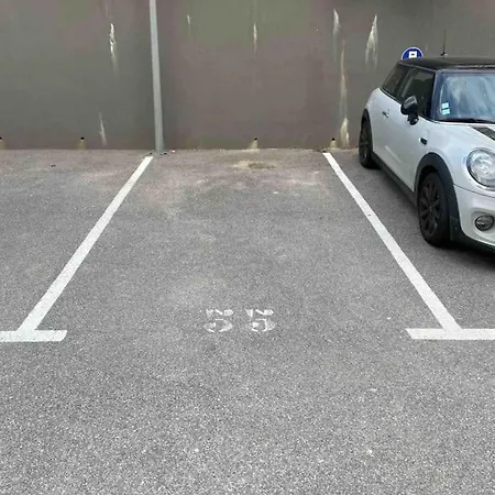 Parking Gratuit Grande Terrasse Proche Centre